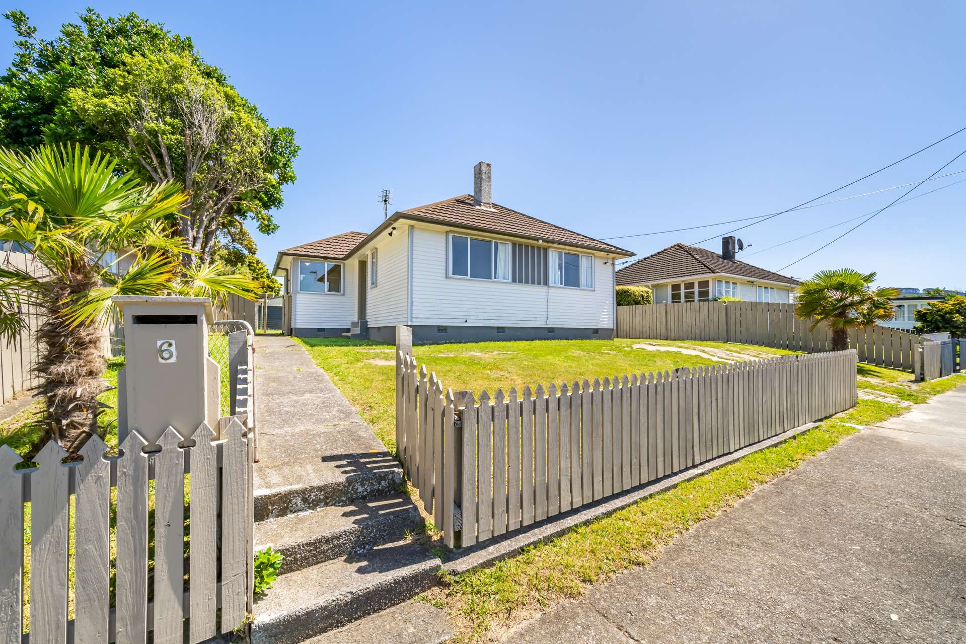 6 Mexted Crescent Porirua East_0