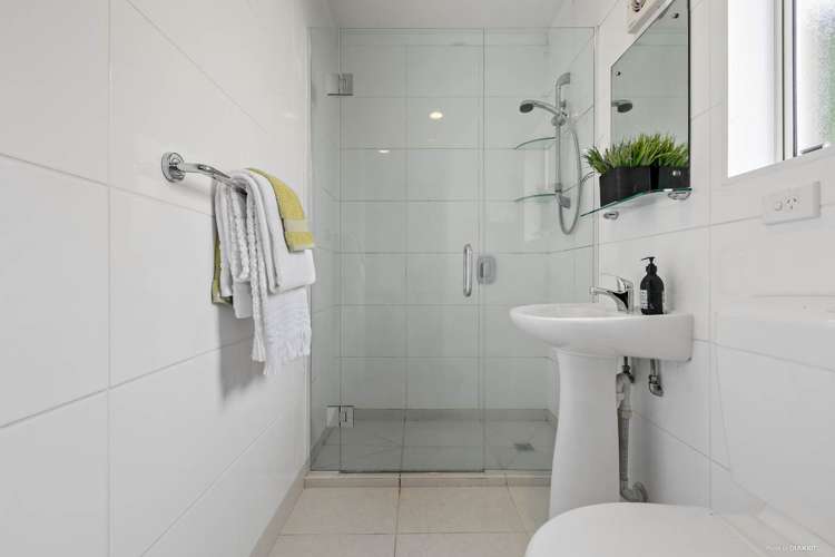 44 Edendale Road Somerville_13