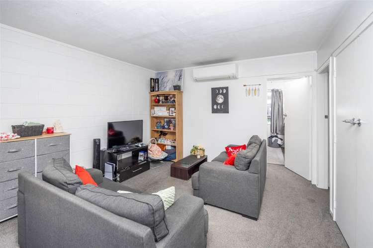 Units 1 - 10 at 11 Coates Street Hamilton_25