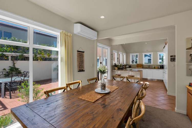 1 Kawaroa Close New Plymouth Central_16