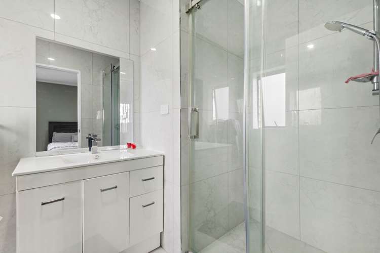 12/30 Calvert Avenue Mangere East_18