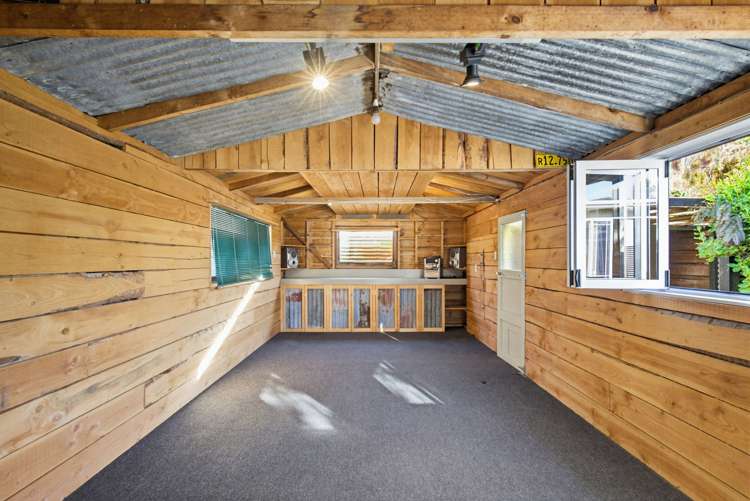 15 Keats Crescent Stoke_19