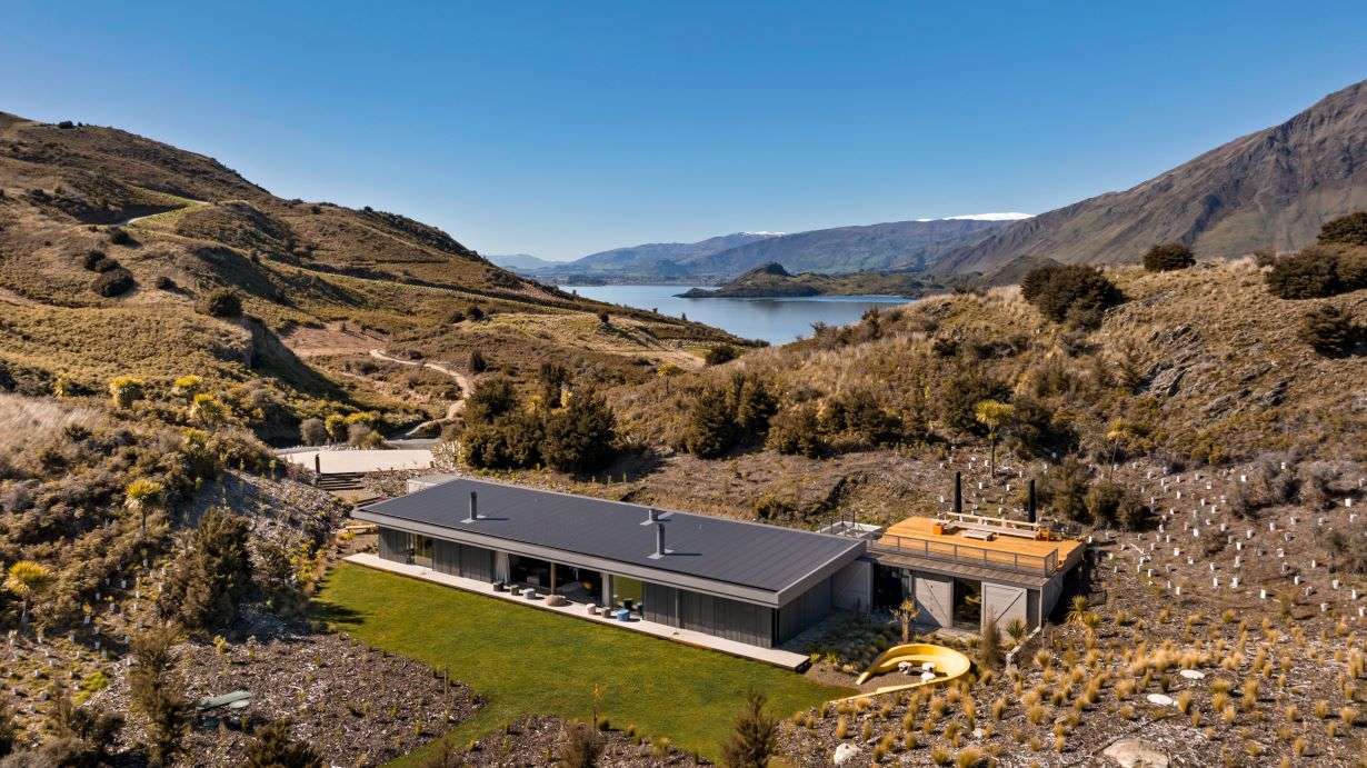 Synchronicity on West Wanaka Road in Roys Peninsula, Glendhu Bay, Wanaka