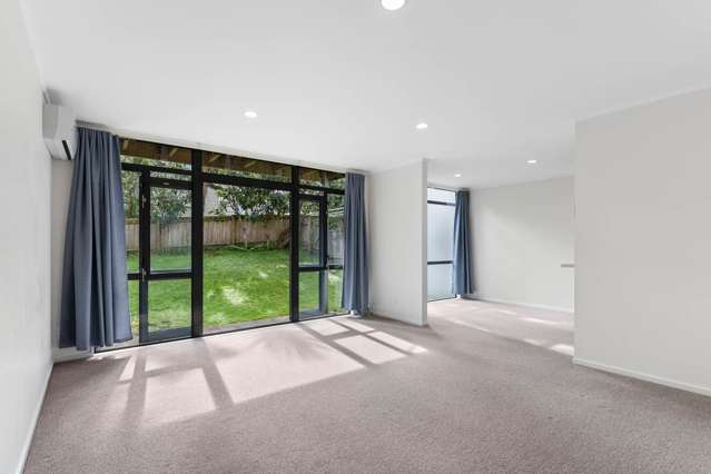 8/3 Erewhon Place Birkdale_3