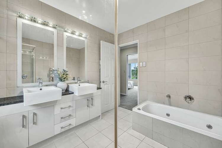 19 Huntington Park Drive Greenhithe_17