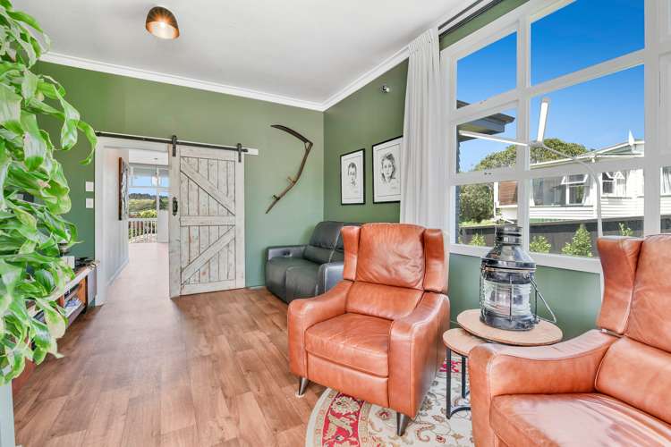 4 Forlong Rise Helensville_15