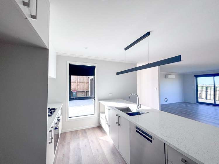 54 Scenic Rise Rototuna North_7