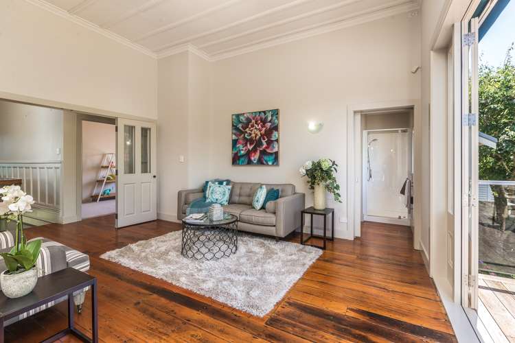 24 Queens Parade Devonport_9