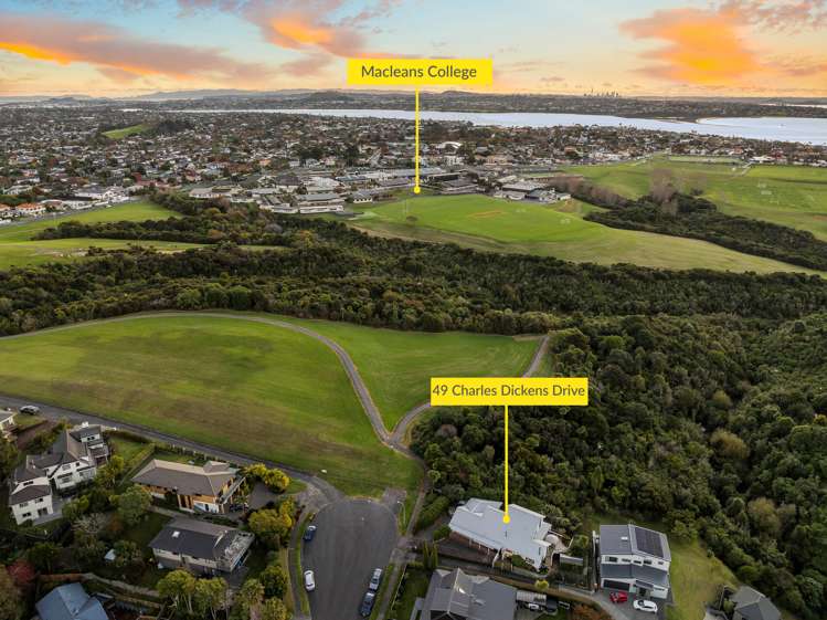 49 Charles Dickens Drive Mellons Bay_20