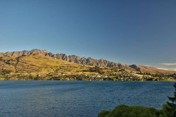 406/327 Frankton Road Queenstown_16