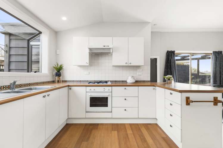 15 Sillary Street Hamilton East_10