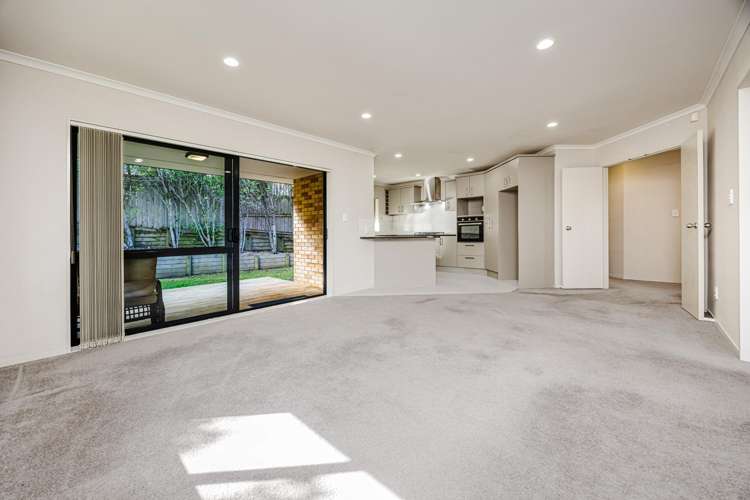 7 Mazuran Place Flat Bush_7