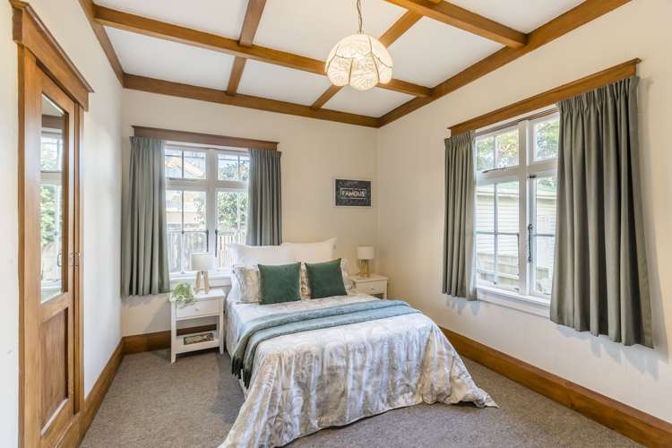 43 Hautana Street Woburn_16