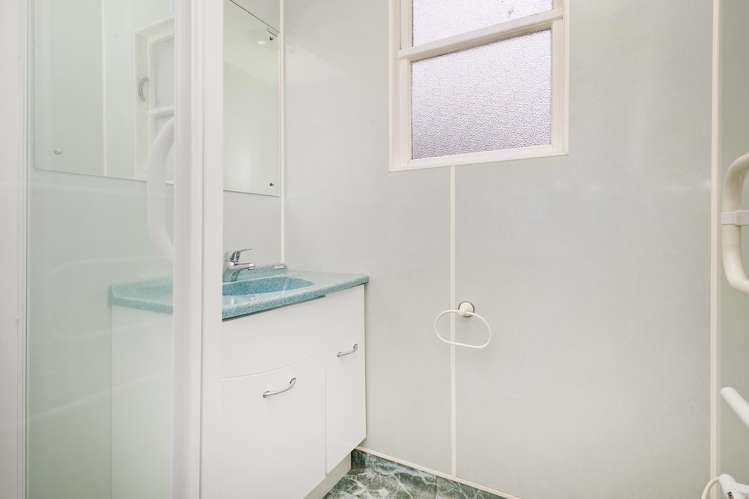 107 Wilkie Crescent Naenae_7