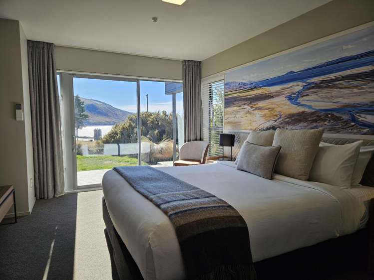 U 16 Room 807 Peppers Bluewater Resort Lake Tekapo_7