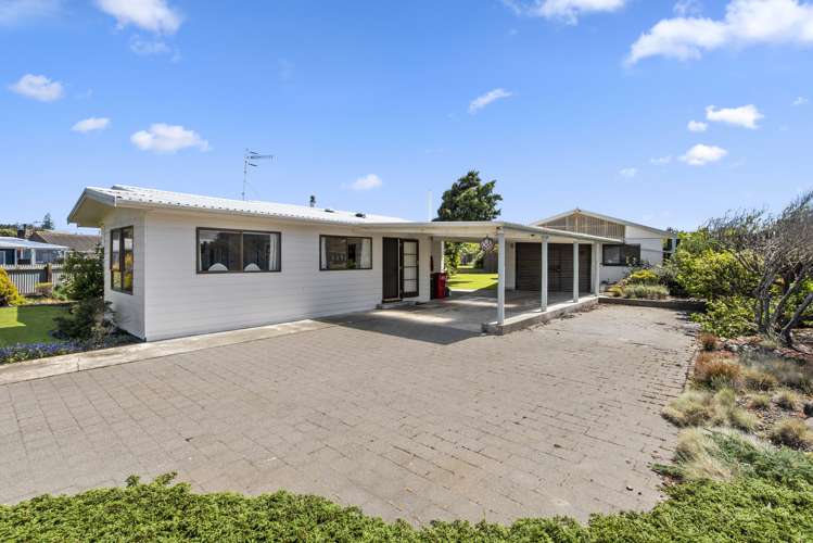 9 Chrystall Street Foxton Beach_16