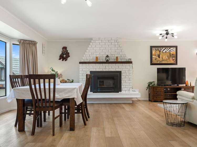 8 Deodar Place Totara Heights_8