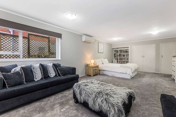 77 Clark Road Pahurehure_12