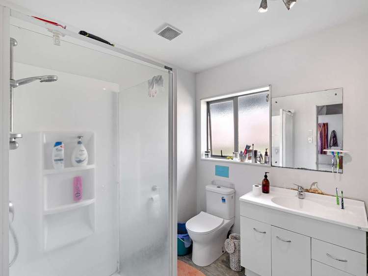 16b Roick Parade Glen Eden_18