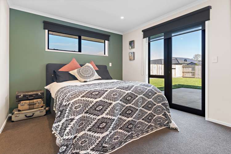 21 Maple Grove Solway_12