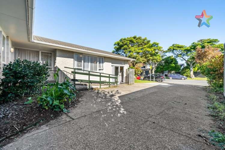 3 Waddington Drive Naenae_12