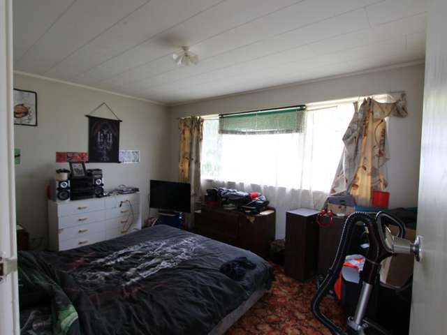 25 George Street Pahiatua_4