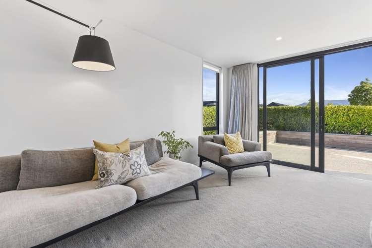 1 Glen Dene Crescent_4