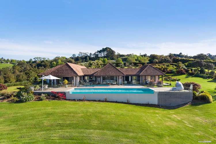 568A Whitford Road Whitford_26