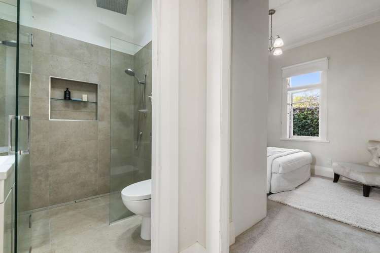 54 Wairoa Road Narrow Neck_10