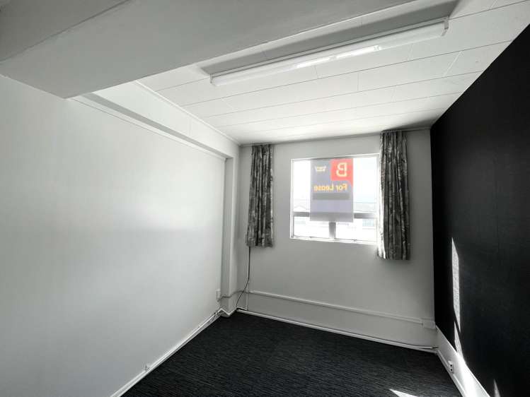 10/17-19 Seaview Road Paraparaumu_2