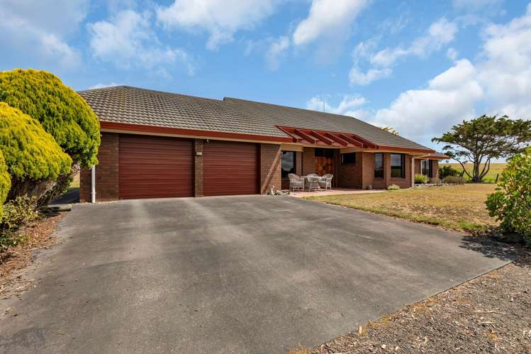 72 Baylys Coast Road Dargaville_3