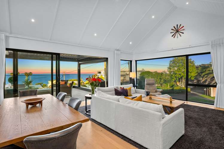 10 Vaughan Crescent Murrays Bay_1