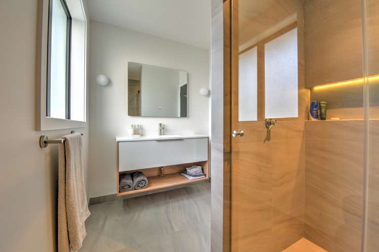 17 Waverley Street Gore Surrounds_9