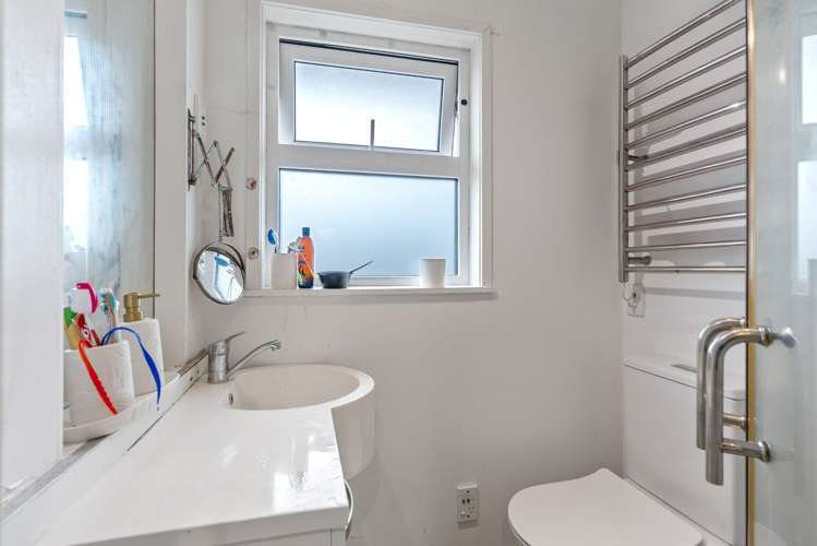 3/24 Taharoto Road Takapuna_7