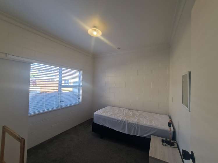 1/369a Oceanbeach Road 11229_8