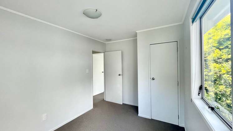 1 Babington Place Torbay_12