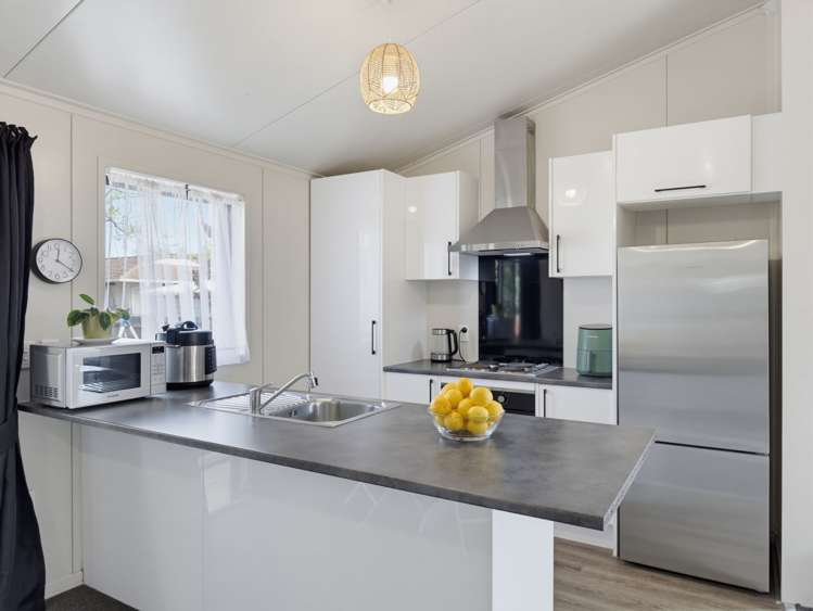 67 and 67A Rhodes Drive Kelvin Grove_31