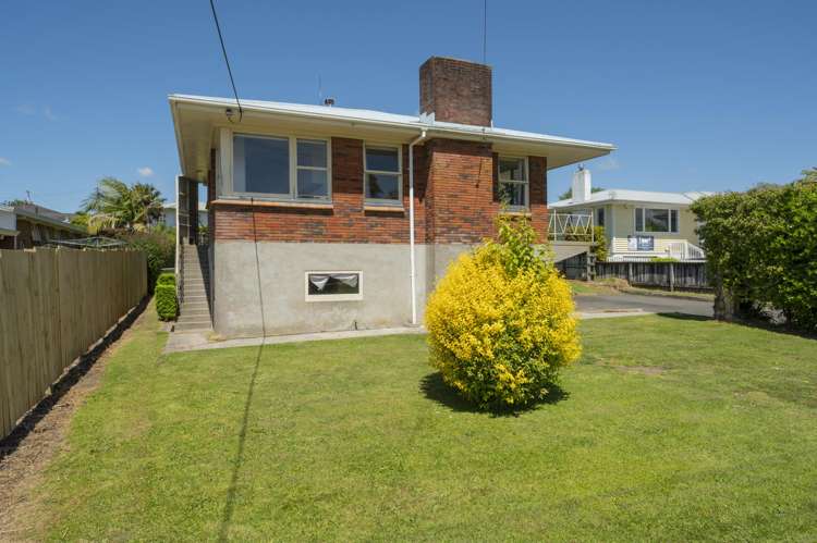 584 Fraser Street Greerton_19
