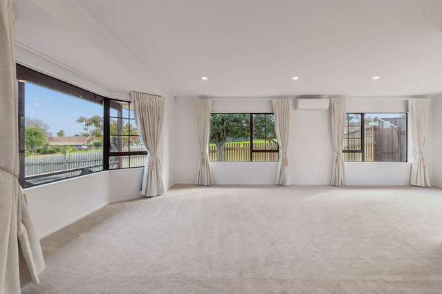73 Mirrabooka Avenue Botany Downs_2