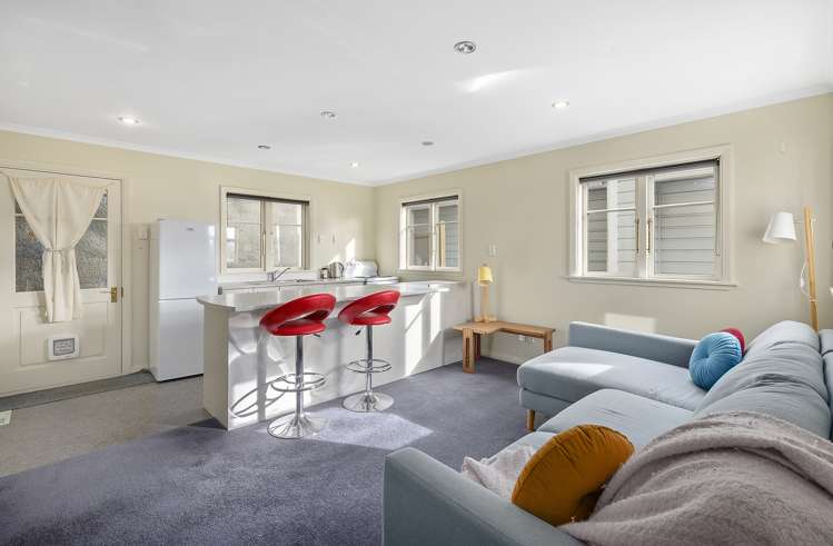 42 Raroa Road Kelburn_13