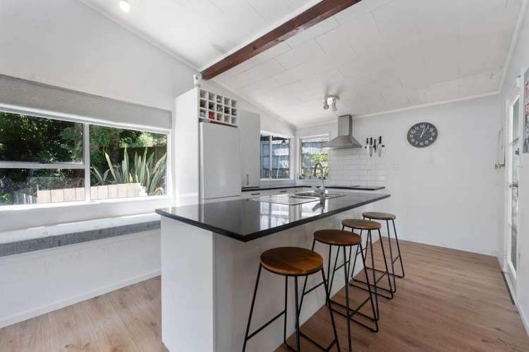 10 Telstar Place Beach Haven_14