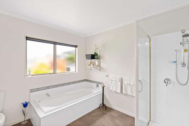 64 Lea Grove Levin_20