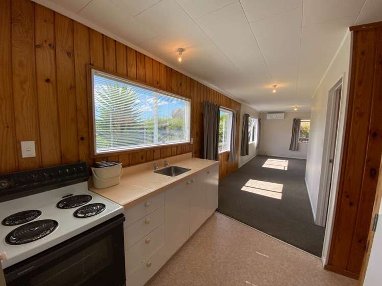 5B Judkins Crescent Cockle Bay Manukau City Houses for Rent One