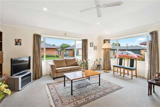 6 Castle Way Beckenham_1