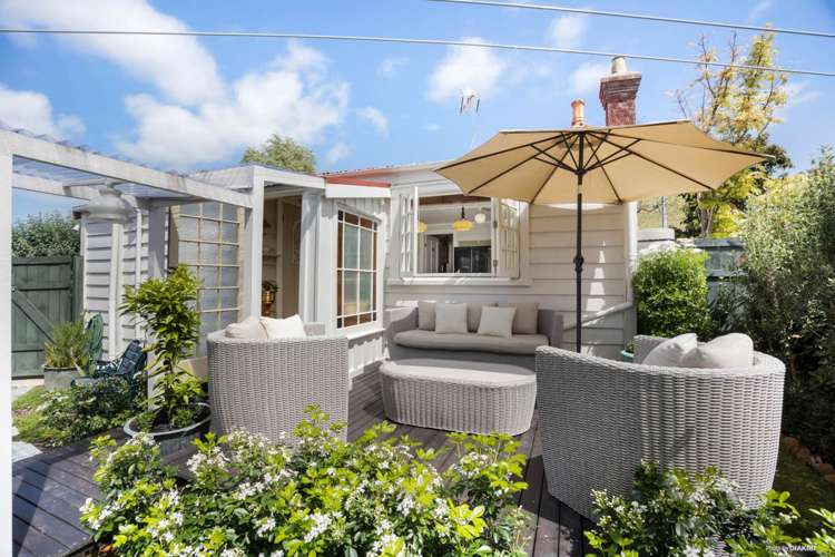 1/65 Mountain Road Mangere Bridge_9