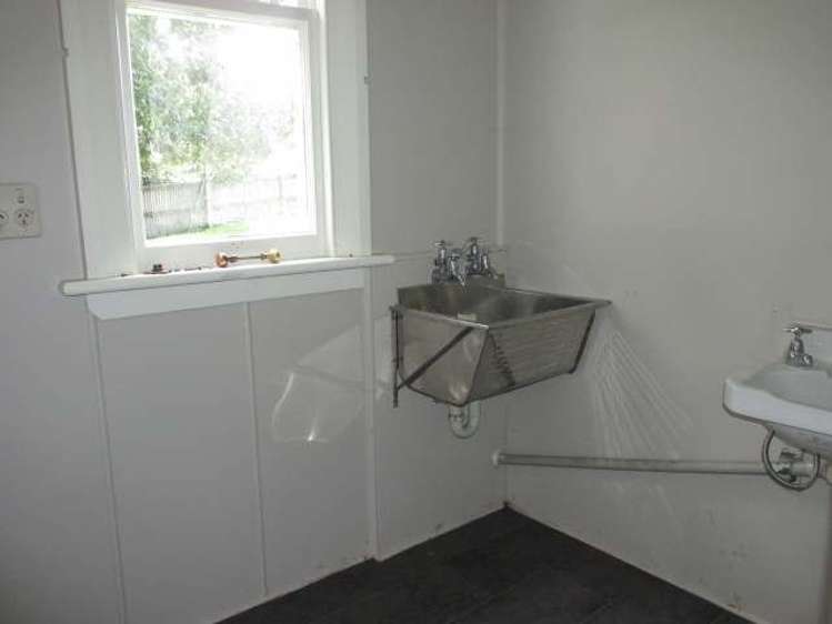 30 Broadway Reefton_14