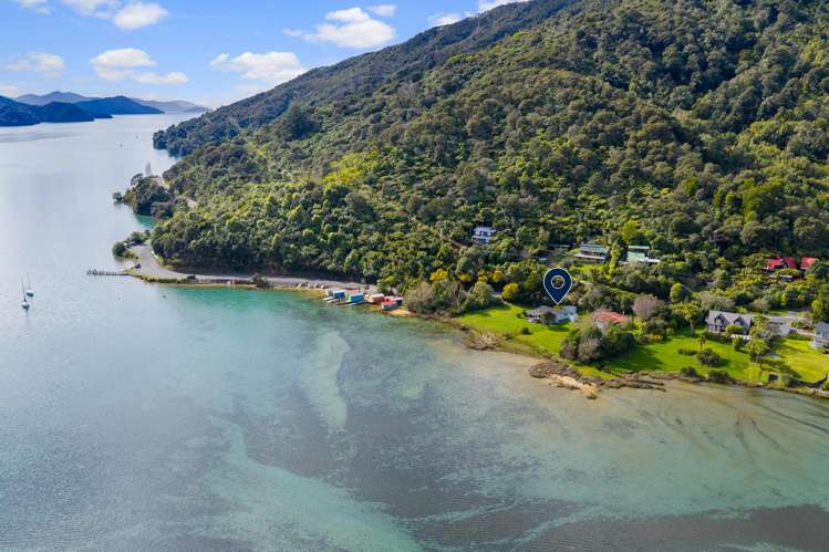 1755 Queen Charlotte Drive_0