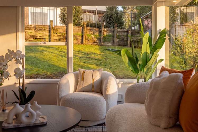 59B Ayton Drive Totara Vale_16