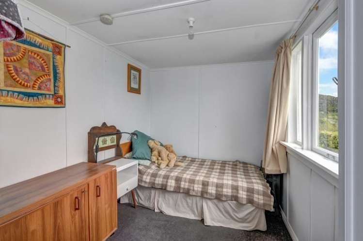 11 Henry Street Careys Bay_10