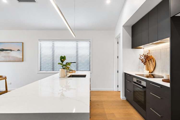 7 Annie Aranui Drive, Mission Hills Poraiti_10